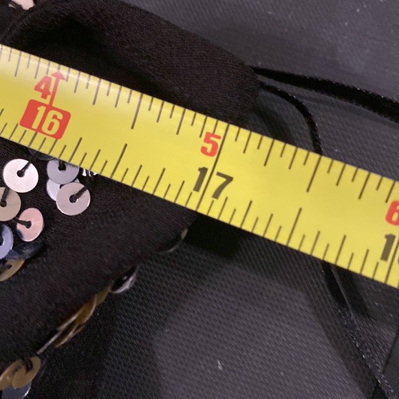 BKE BOUTIQUE - tank: black sequin flamed halter w adj. & elastic neck w tie - L - Picture 7 of 16